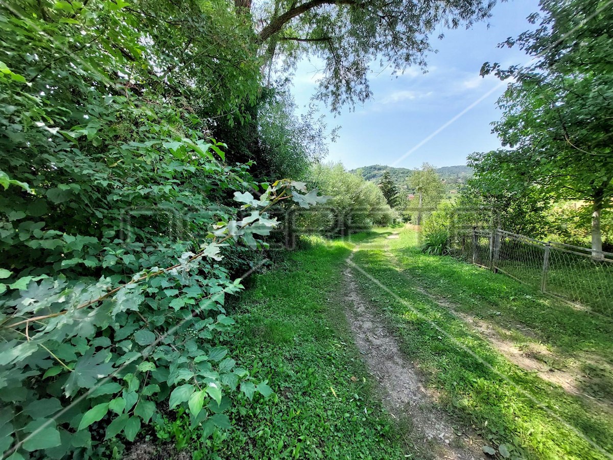 Pozemok Na predaj - KRAPINSKO-ZAGORSKA TUHELJ