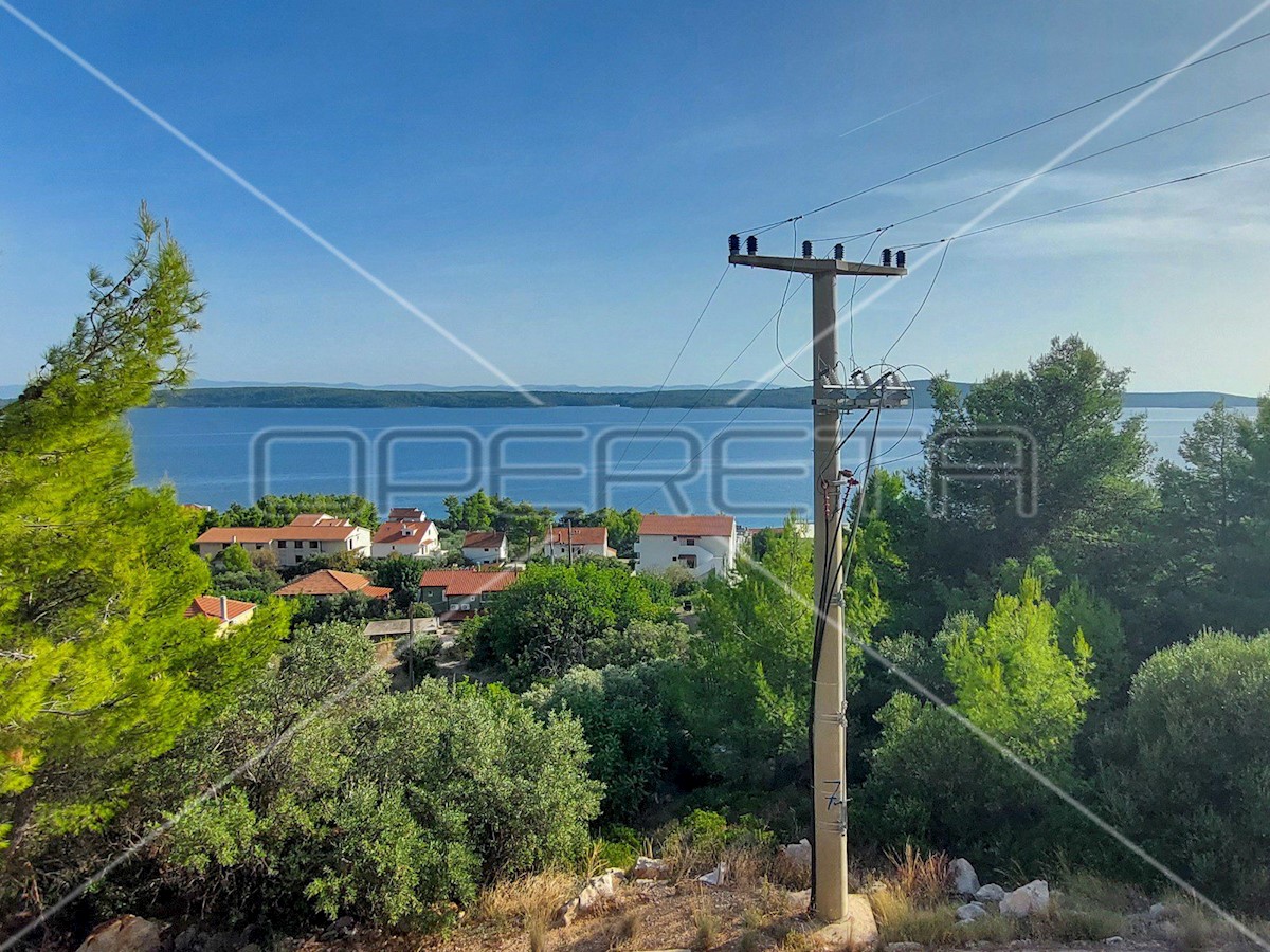 Land For sale - SPLITSKO-DALMATINSKA HVAR