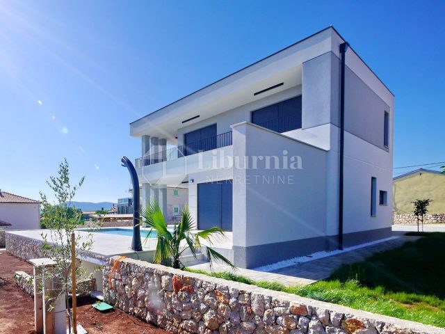 Maison à vendre 200 m² – Krk
