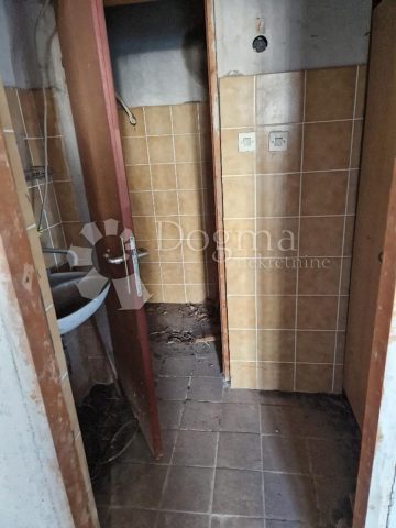 Lokal użytkowy na sprzedaż 50 m² – Novi Vinodolski