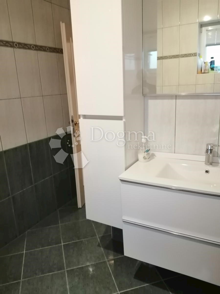 Haus Zu verkaufen - SISAČKO-MOSLAVAČKA KUTINA