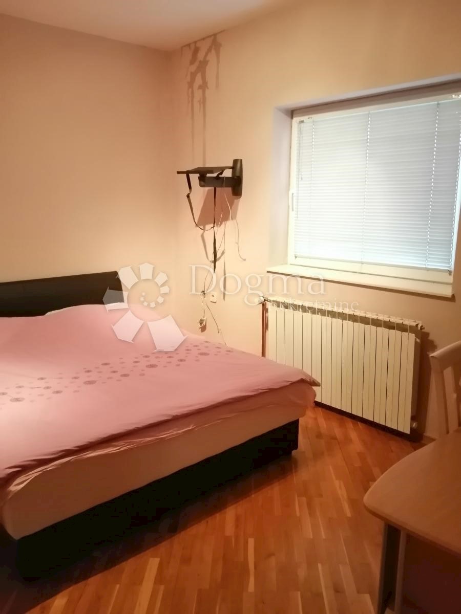 Haus Zu verkaufen - SISAČKO-MOSLAVAČKA KUTINA