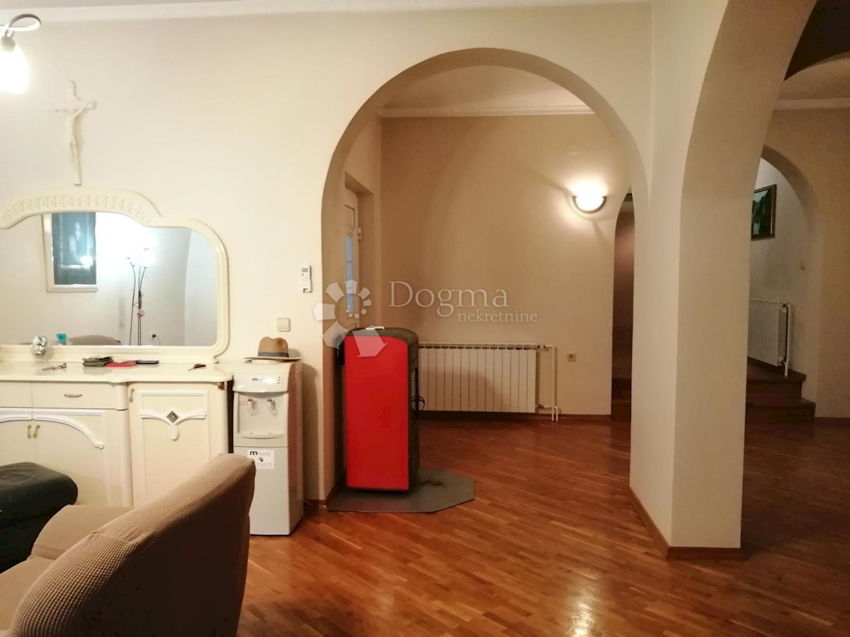 Haus Zu verkaufen - SISAČKO-MOSLAVAČKA KUTINA