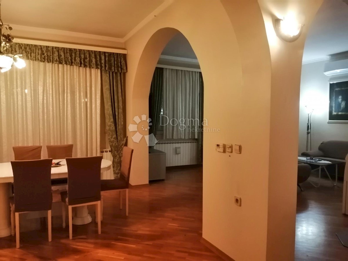 Haus Zu verkaufen - SISAČKO-MOSLAVAČKA KUTINA
