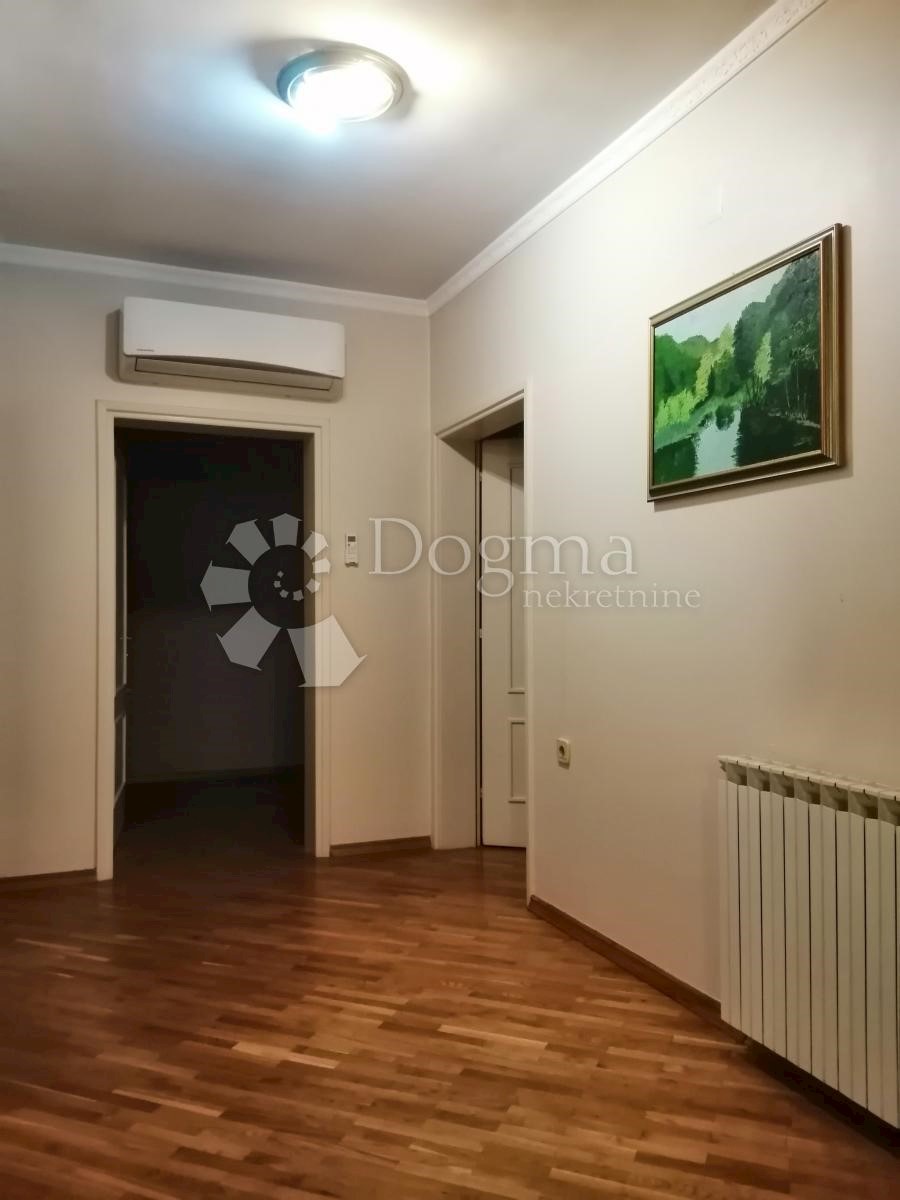 Haus Zu verkaufen - SISAČKO-MOSLAVAČKA KUTINA