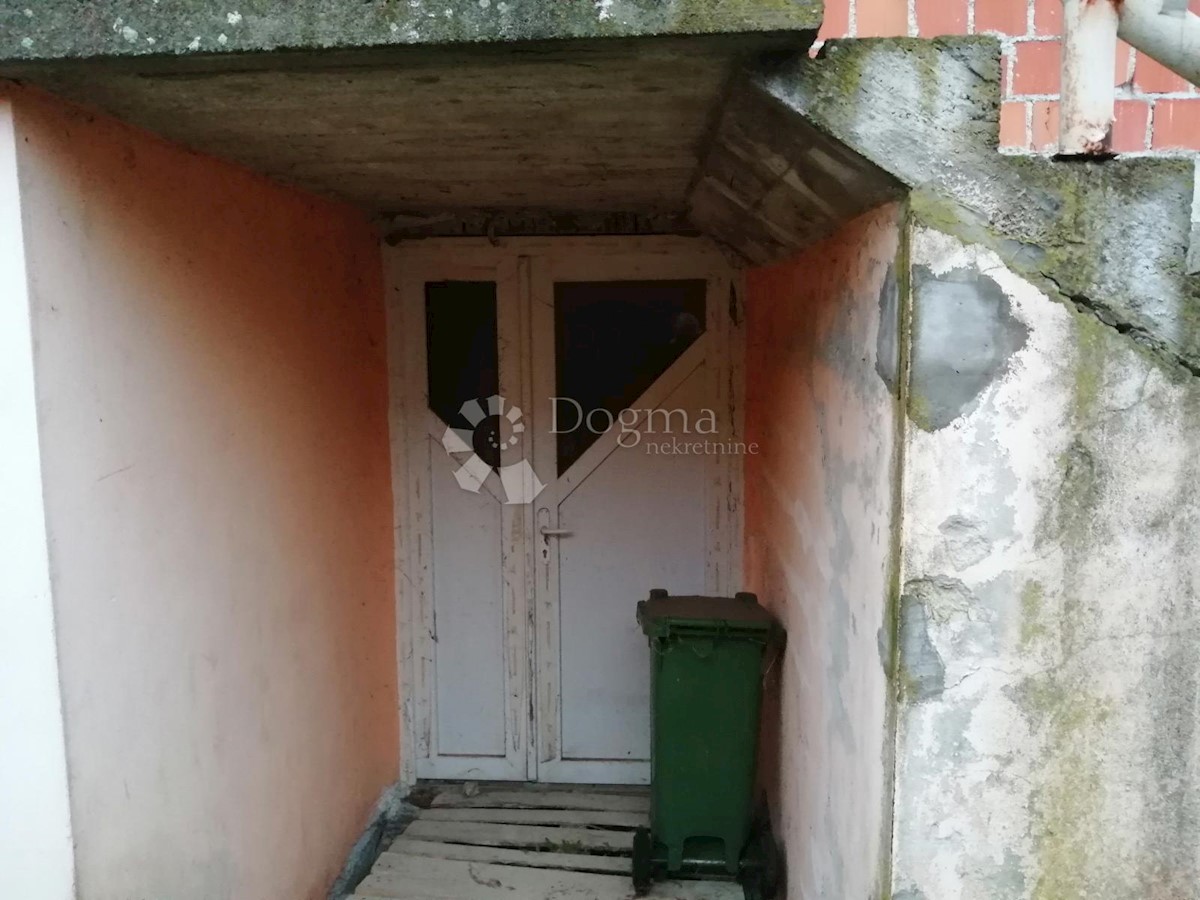 Haus Zu verkaufen - SISAČKO-MOSLAVAČKA KUTINA