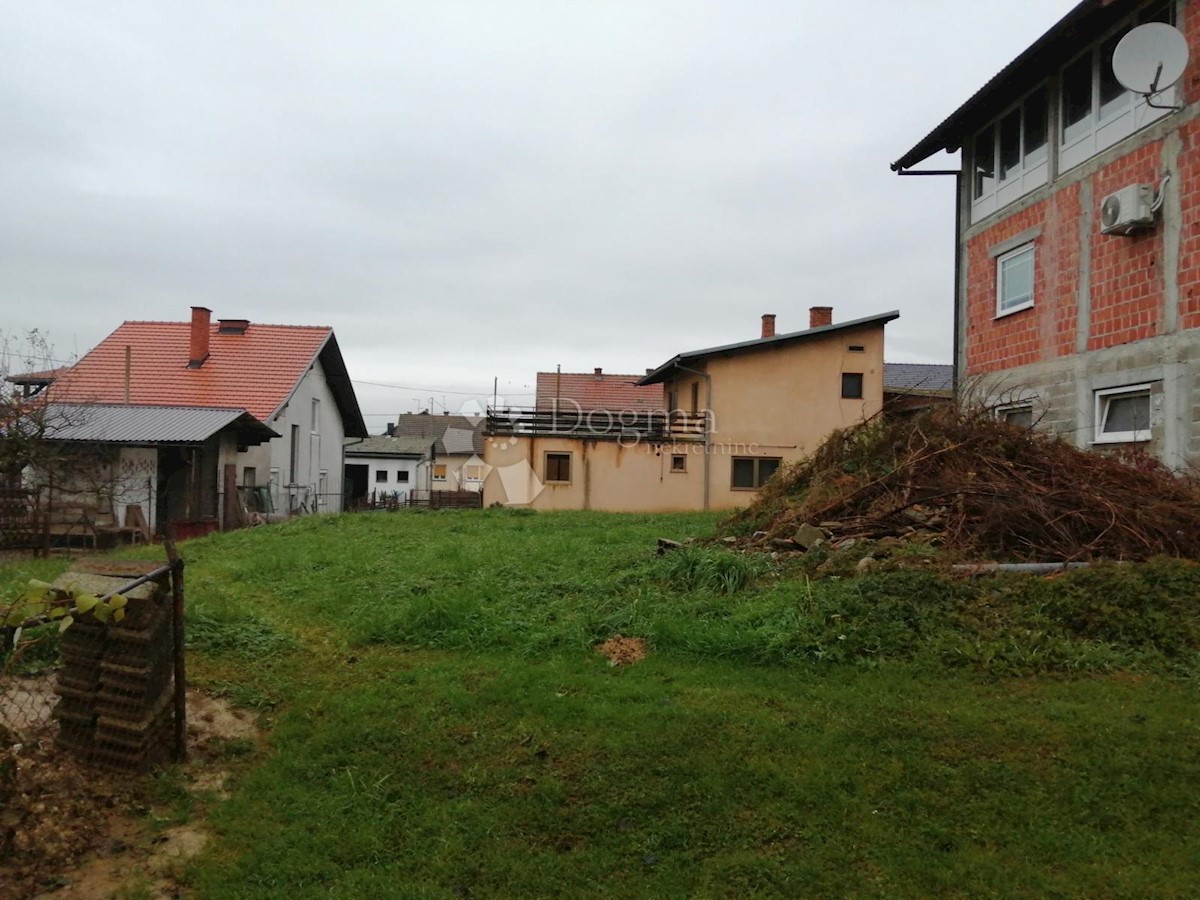Haus Zu verkaufen - SISAČKO-MOSLAVAČKA KUTINA