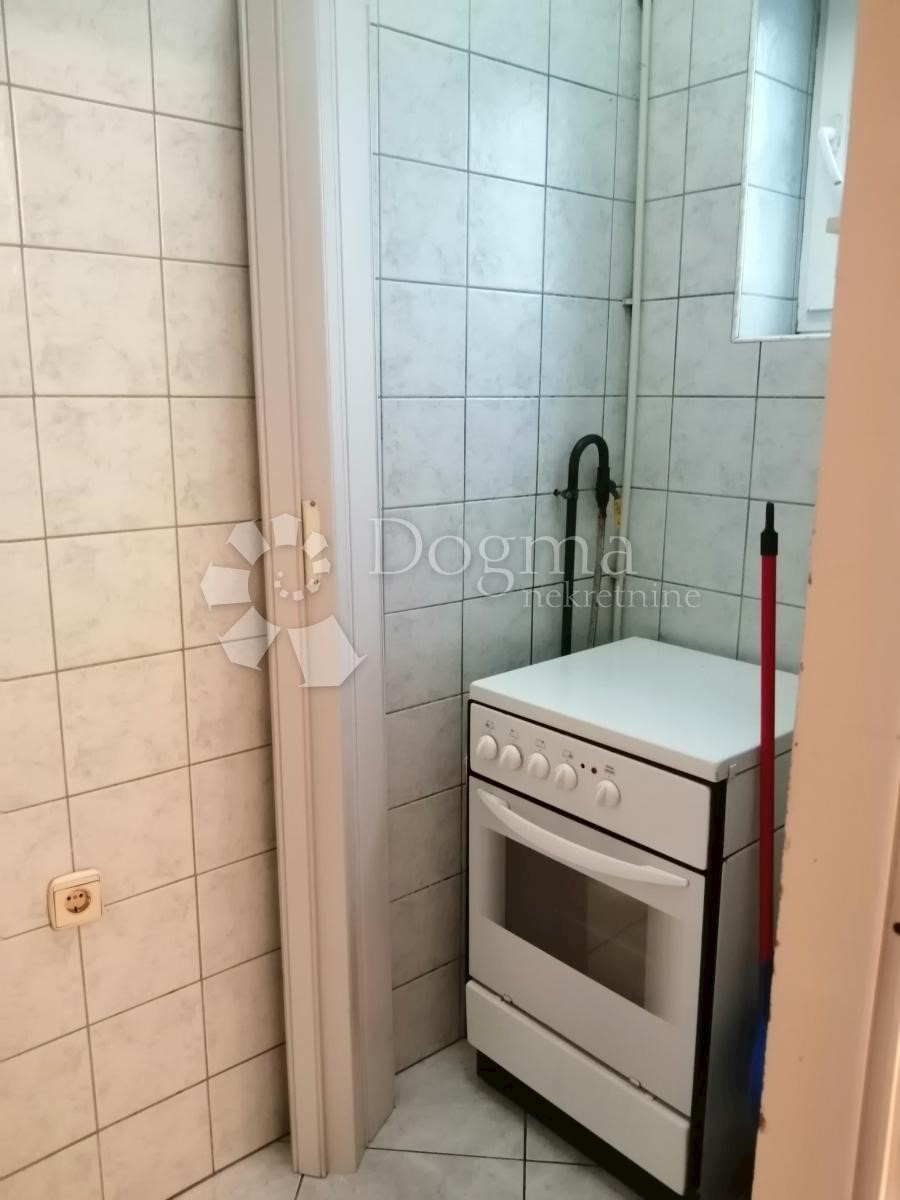 Haus Zu verkaufen - SISAČKO-MOSLAVAČKA KUTINA
