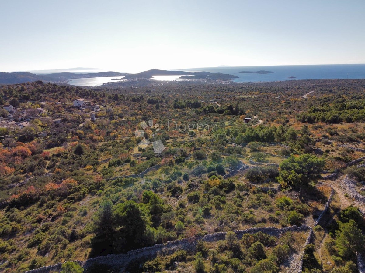 Land For sale - ŠIBENSKO-KNINSKA ROGOZNICA