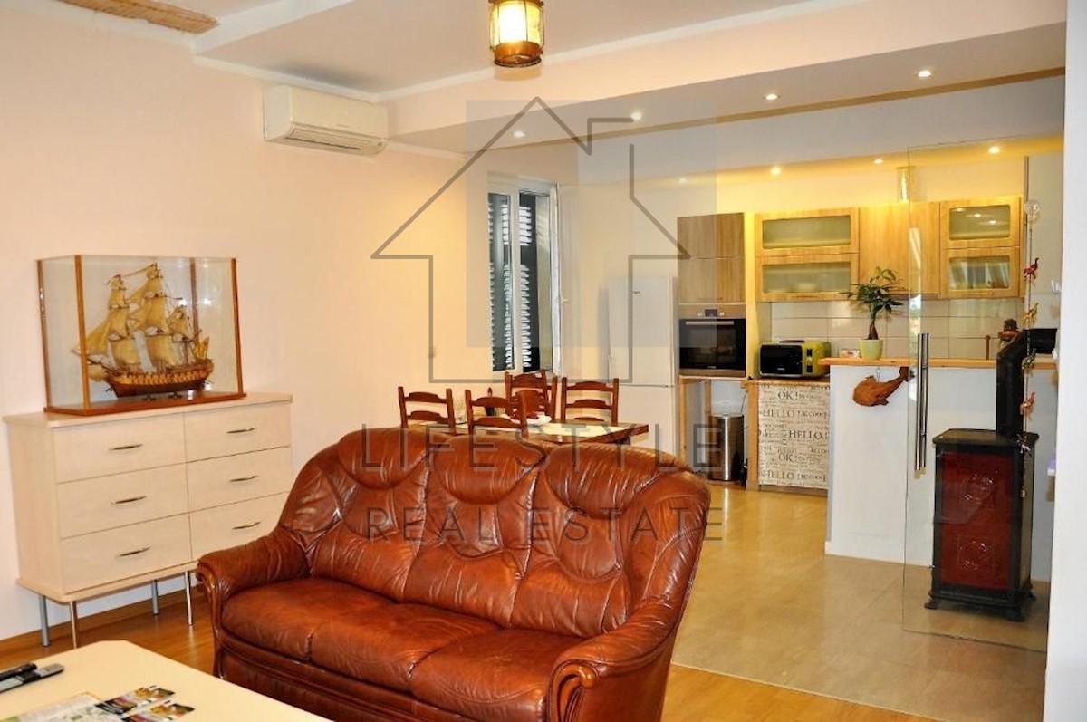 Flat For sale - SPLITSKO-DALMATINSKA SPLIT