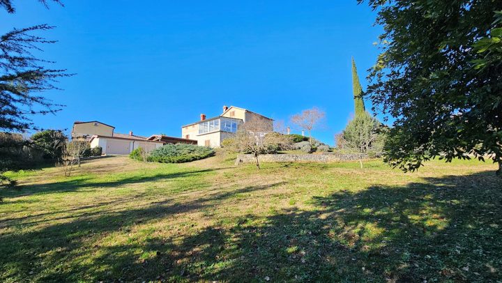 Dom na predaj 600 m² – Novigrad