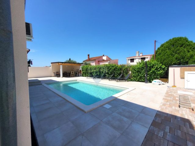 Kuća na prodaju 270 m² – Pula
