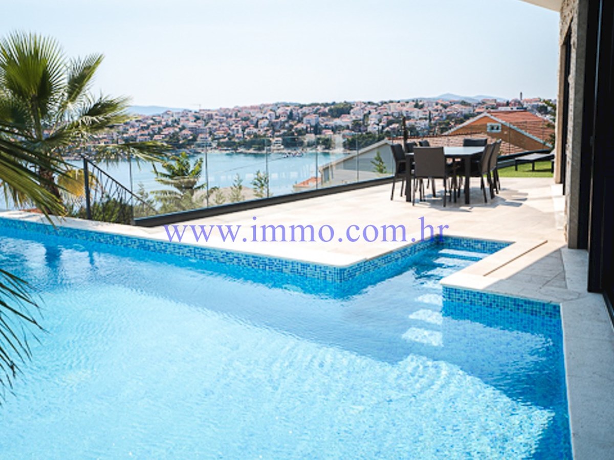 Casa In vendita - SPLITSKO-DALMATINSKA ČIOVO