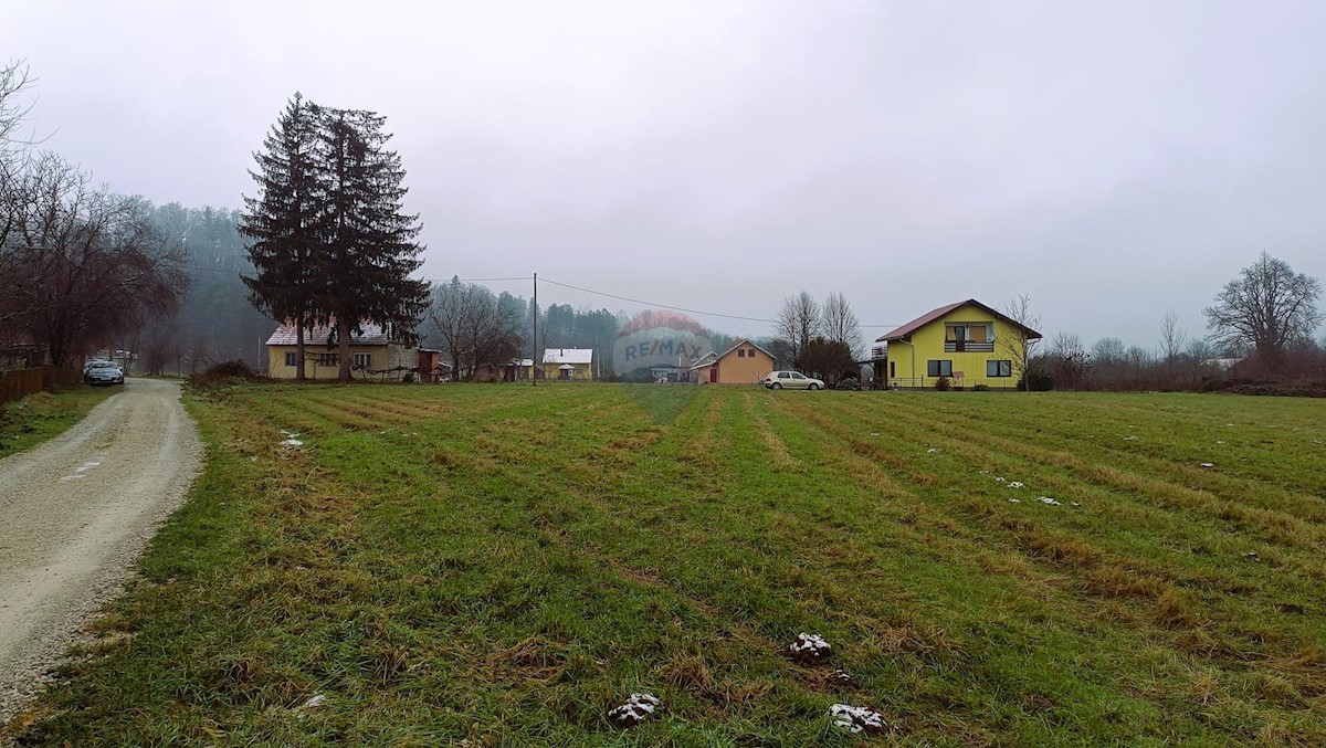 Terreno In vendita - KARLOVAČKA KARLOVAC