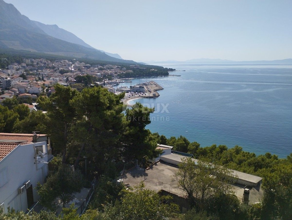 Dom Na predaj - SPLITSKO-DALMATINSKA BAŠKA VODA