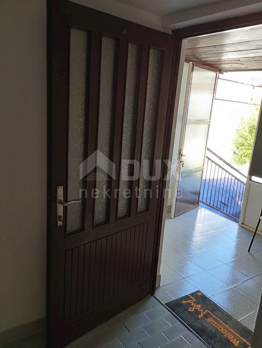 House For sale - SPLITSKO-DALMATINSKA BAŠKA VODA