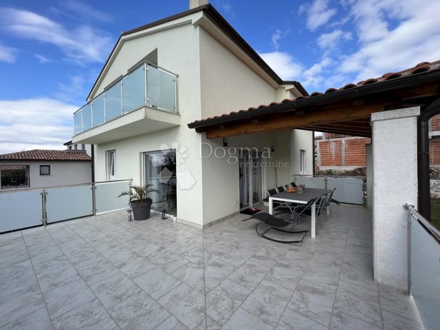 House For sale - Istarska Svetvinčenat - foto 2/20