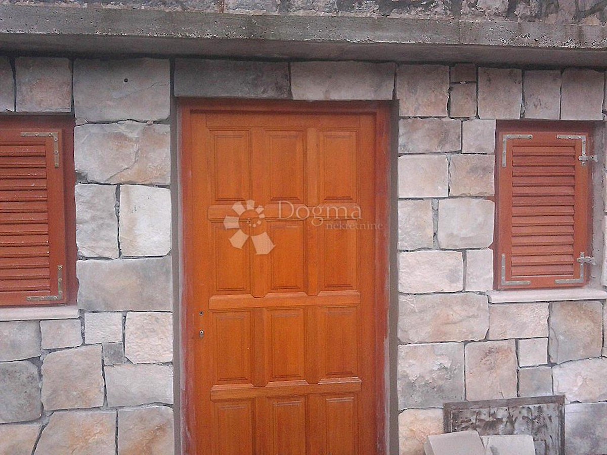 House For sale - SPLITSKO-DALMATINSKA BRAČ