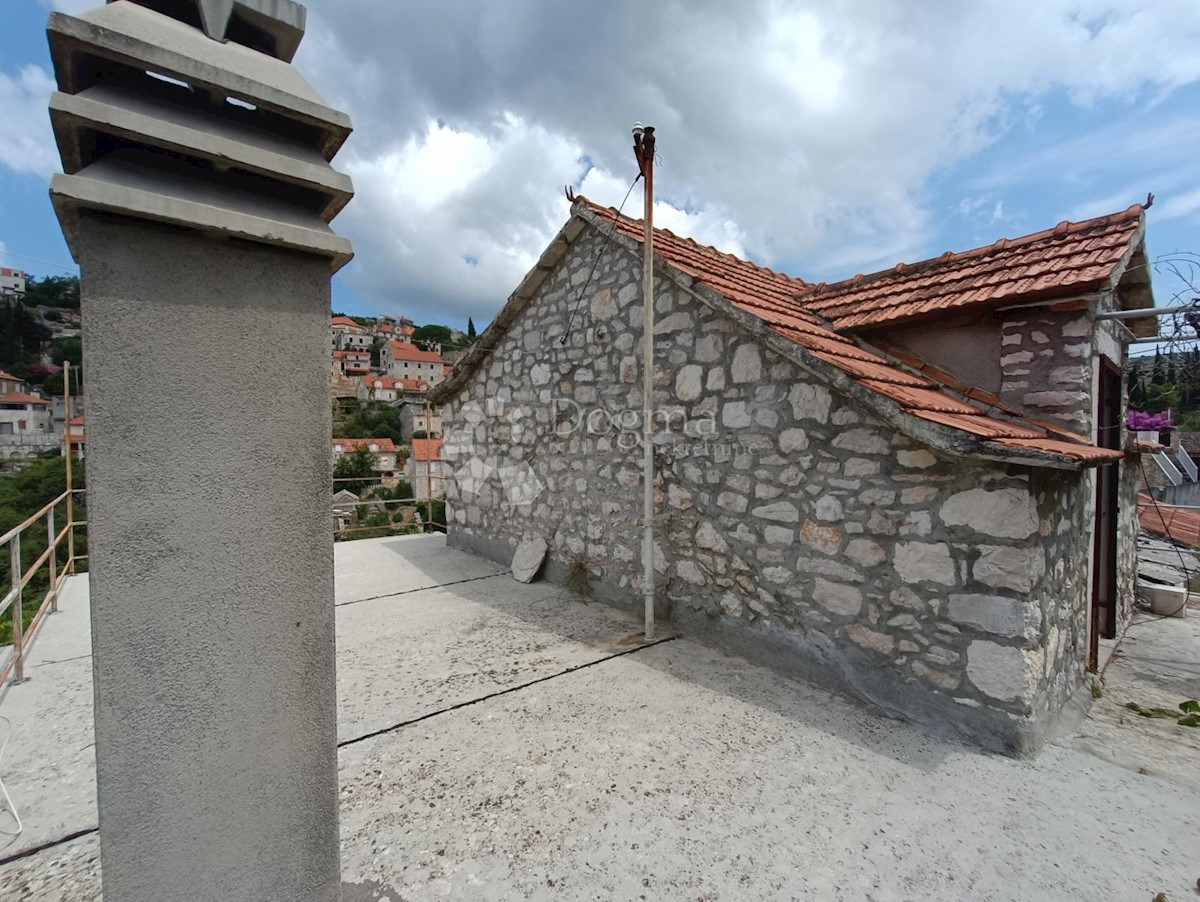 House For sale - SPLITSKO-DALMATINSKA BRAČ