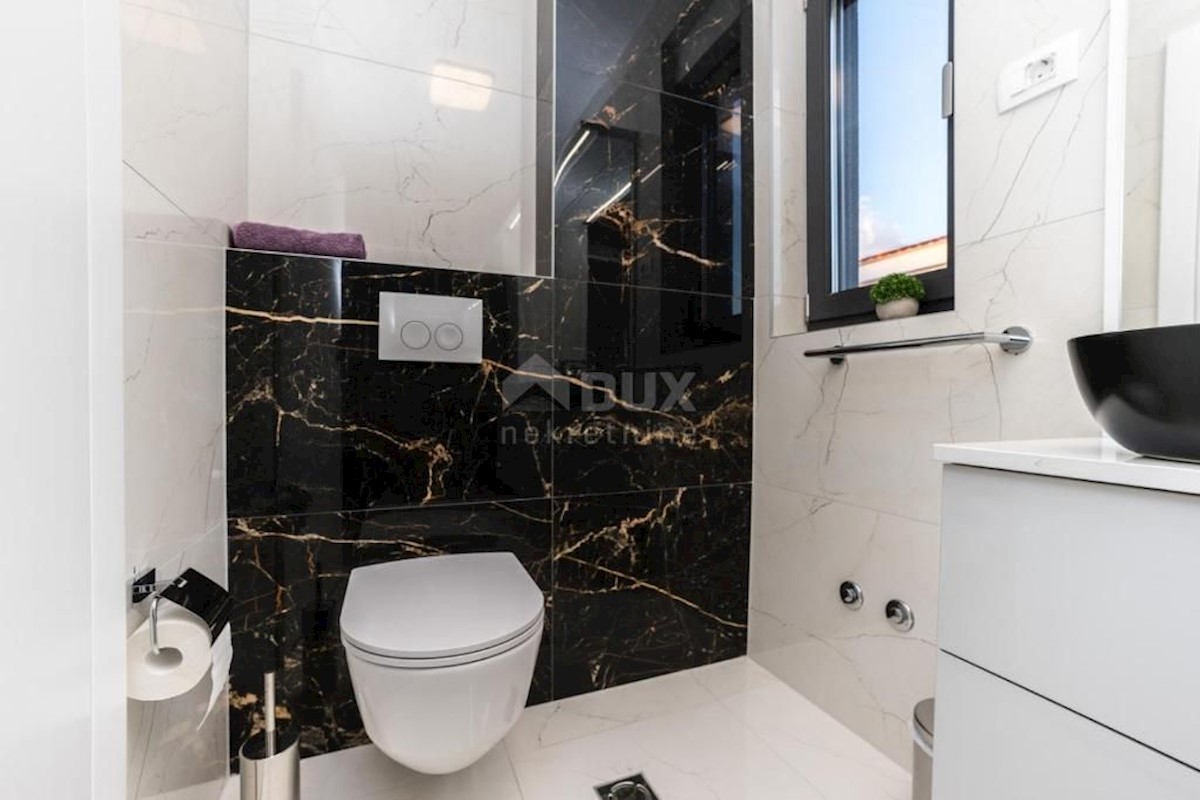 House For sale - ZADARSKA NIN