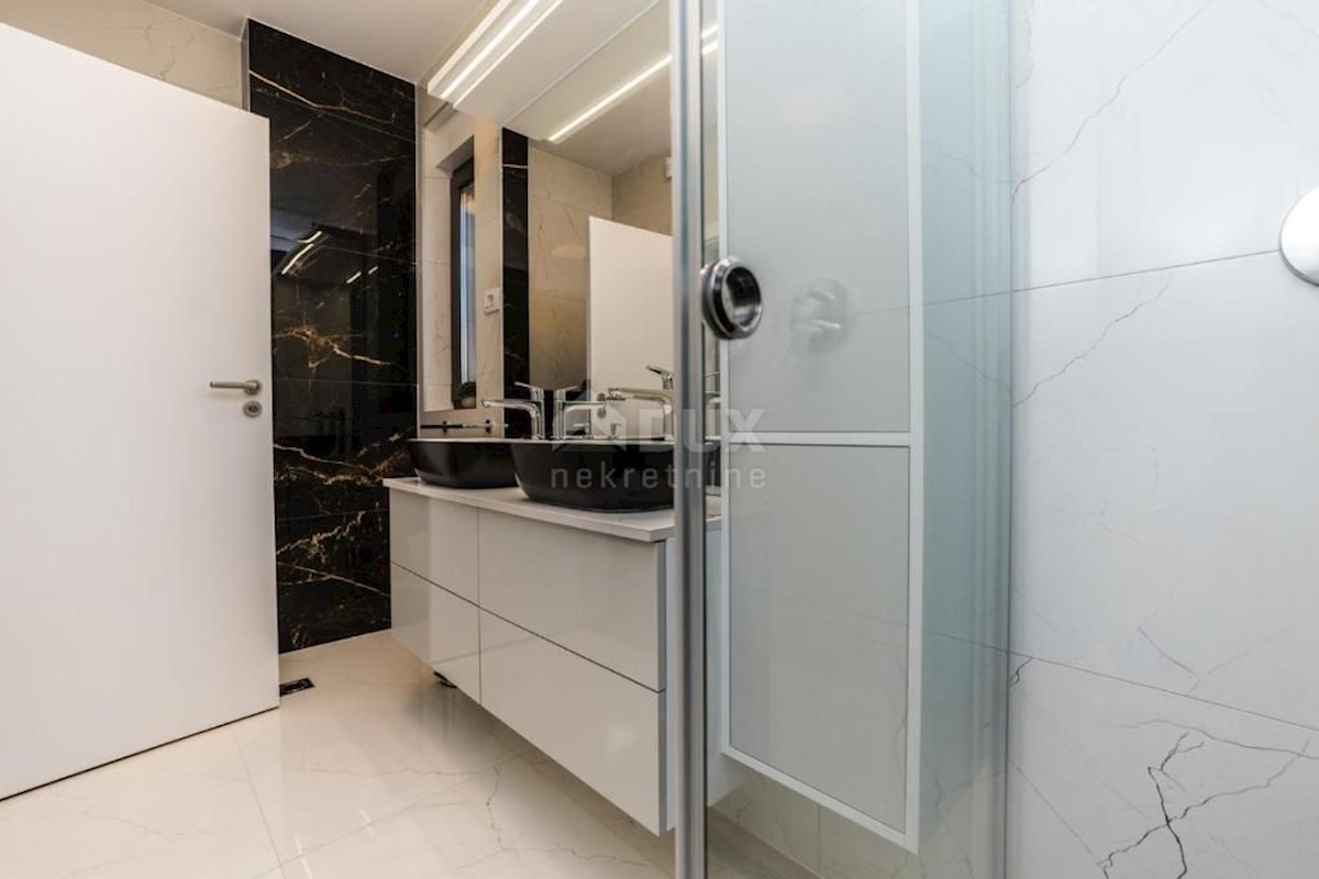 House For sale - ZADARSKA NIN