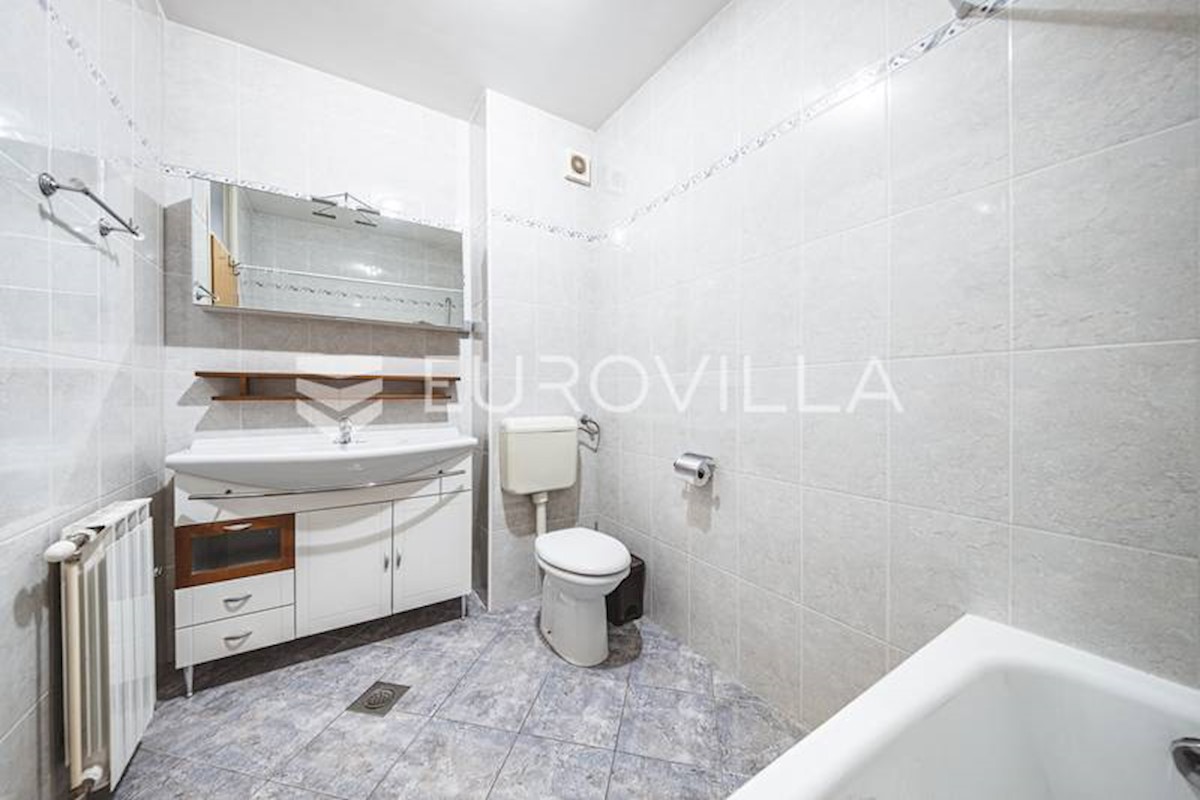 Appartement À louer - GRAD ZAGREB ZAGREB