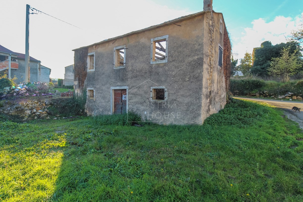 Kuća Na prodaju - ISTARSKA MOTOVUN