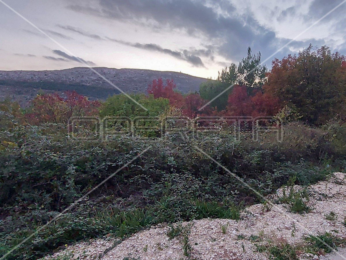 Parcela Na predaj - SPLITSKO-DALMATINSKA OMIŠ