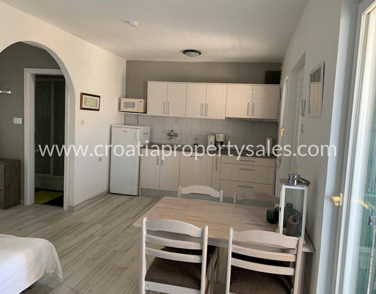 House For sale - SPLITSKO-DALMATINSKA BRAČ