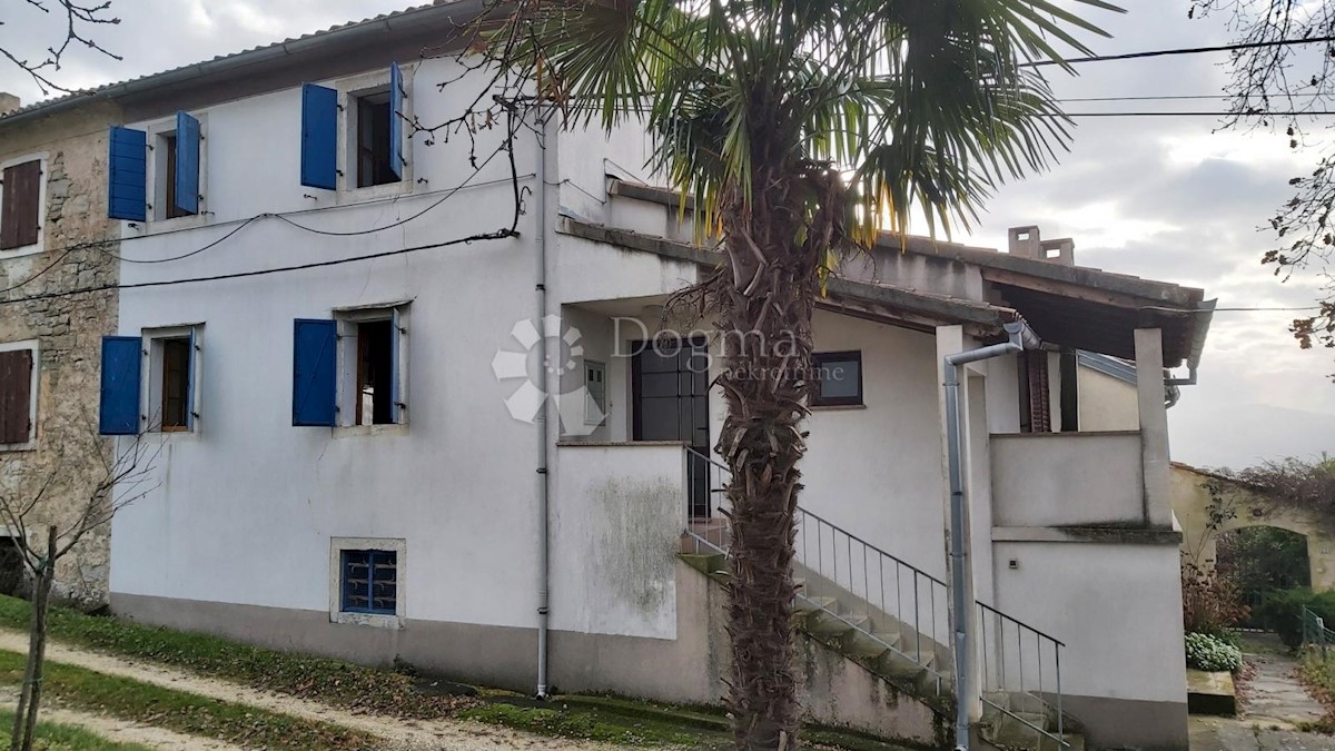 Kuća Na prodaju - ISTARSKA MOTOVUN