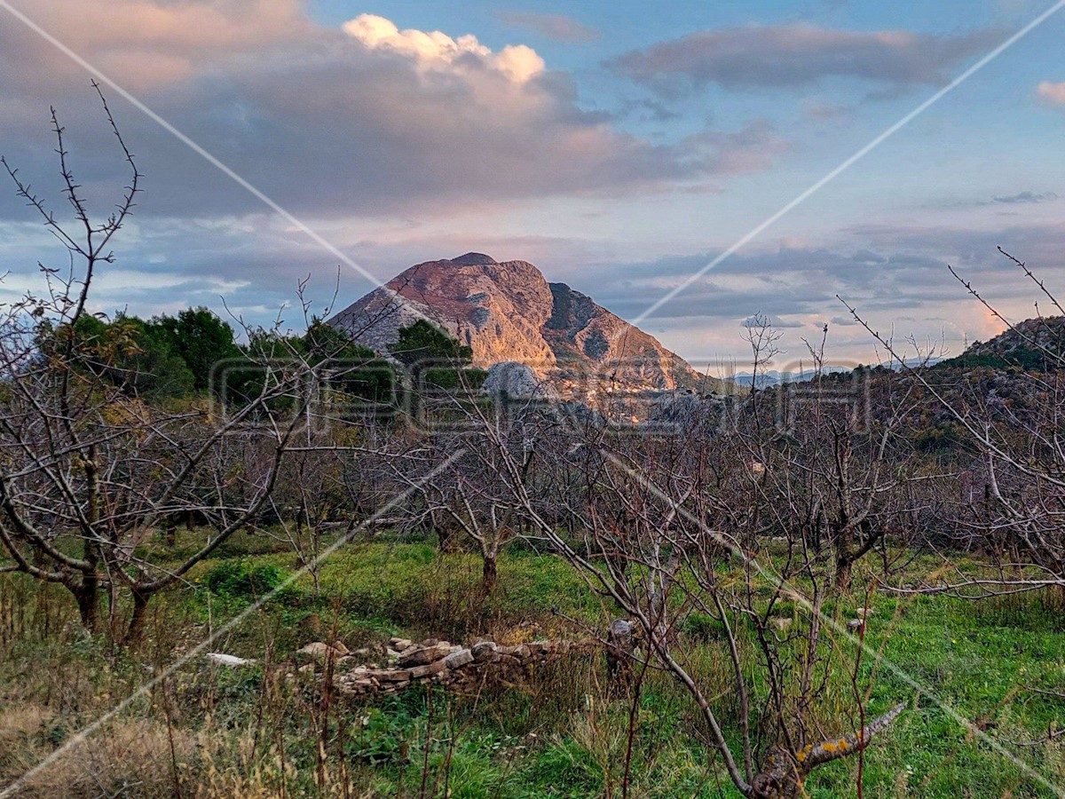 Grundstück Zu verkaufen - SPLITSKO-DALMATINSKA OMIŠ