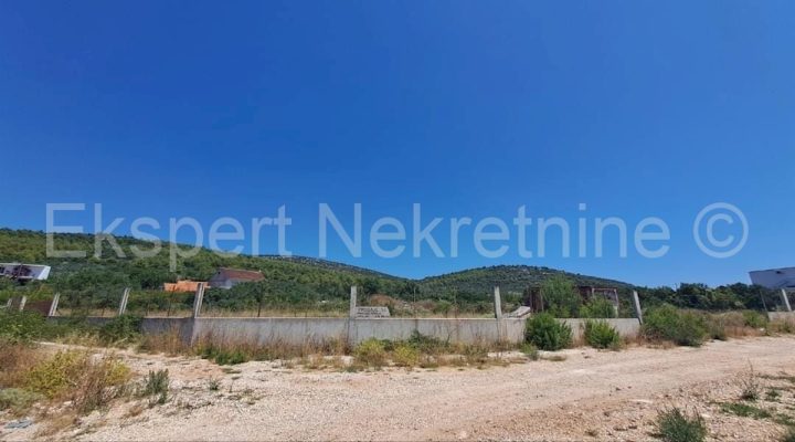 Terreno in vendita 2307 m² – Svinca