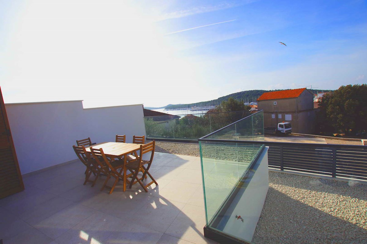 Apartmán Na predaj - ŠIBENSKO-KNINSKA ROGOZNICA