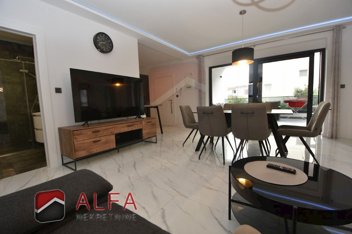 Apartma Na predaj - ŠIBENSKO-KNINSKA VODICE