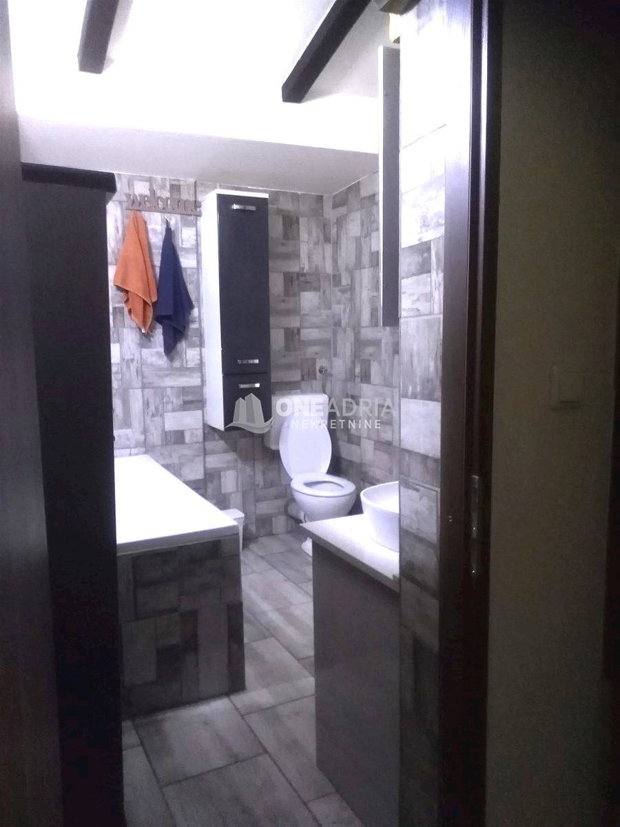 Flat For sale PUNAT