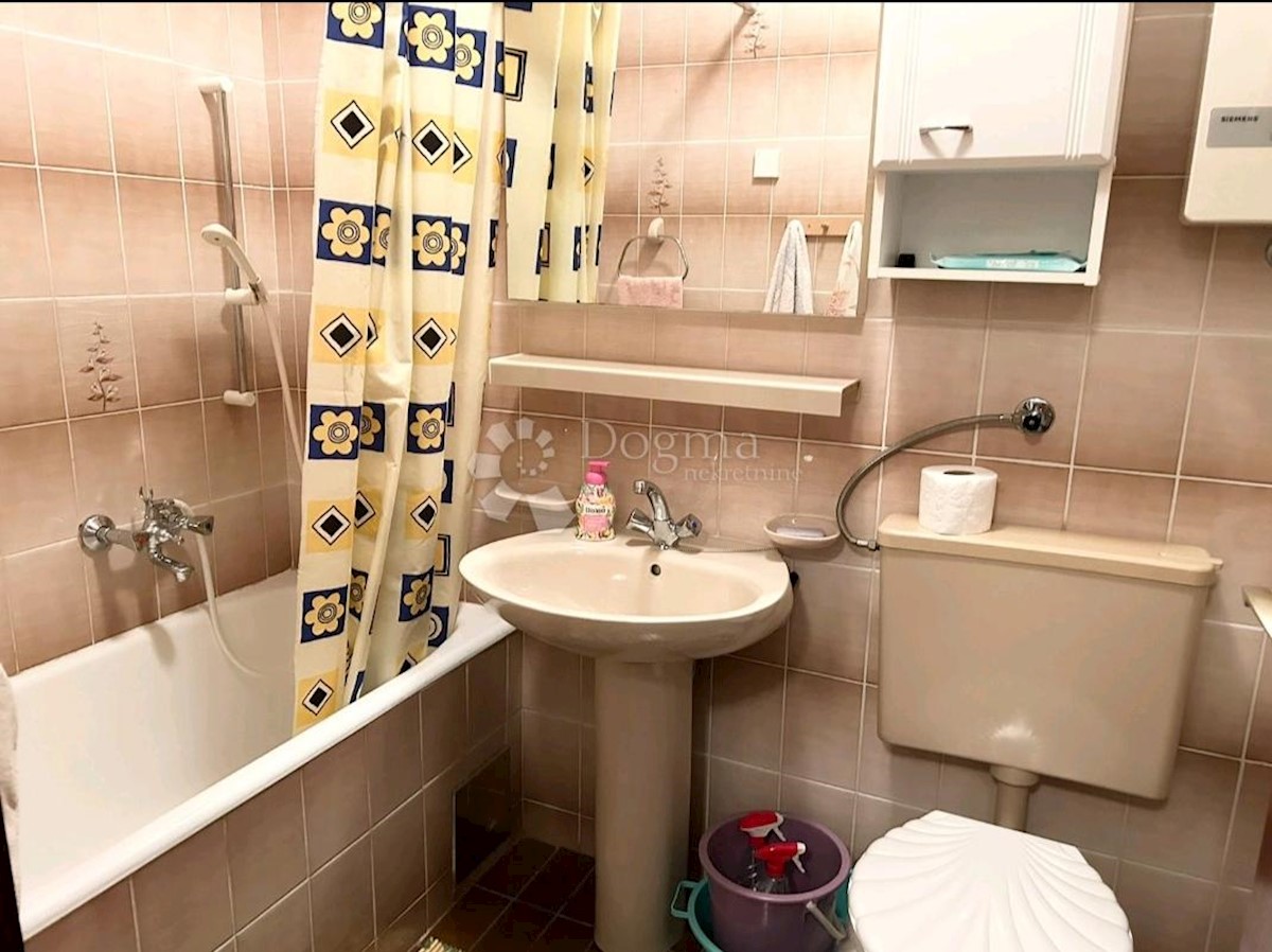 Apartmán Na predaj - PRIMORSKO-GORANSKA CRIKVENICA