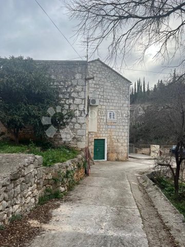 Hiša Naprodaj - Splitsko-dalmatinska Brač - foto 2/11