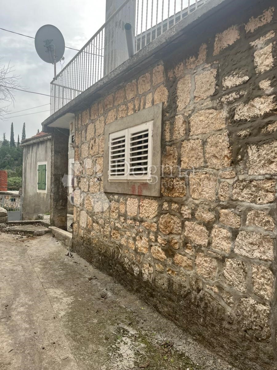 House For sale - SPLITSKO-DALMATINSKA BRAČ