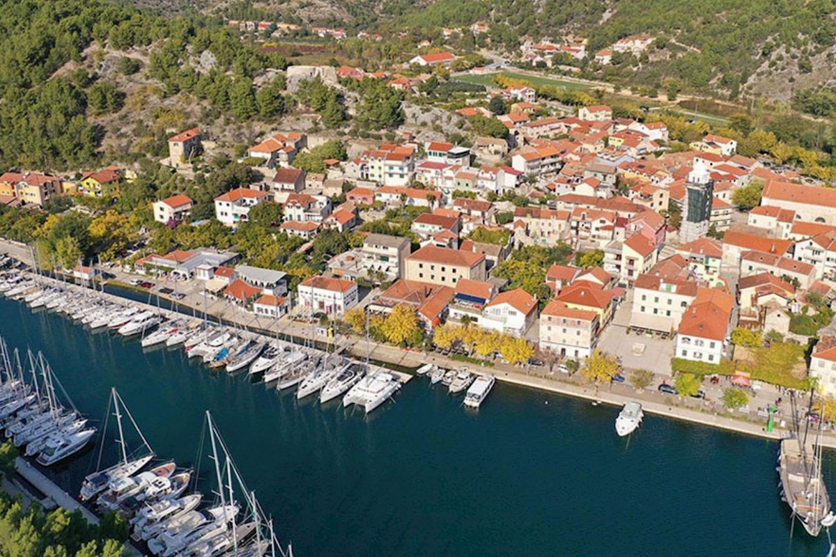 Hotels and guesthouses Croatia - Business premises For sale ŠIBENIK