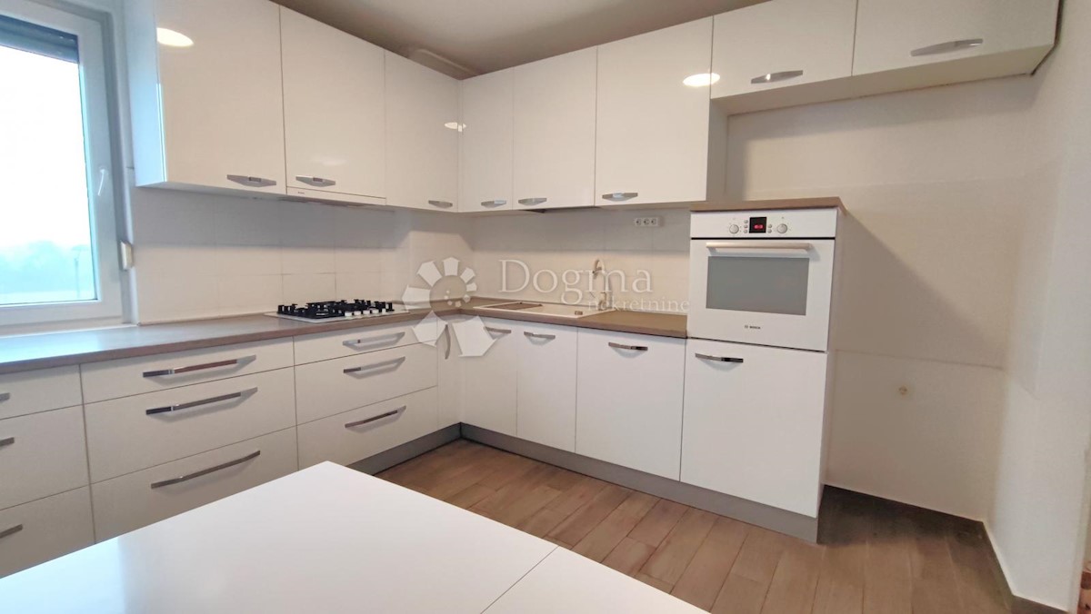 Apartmán Na predaj - GRAD ZAGREB ZAGREB