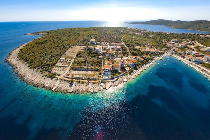 Zemljište na prodaju 805 m² – Rogoznica