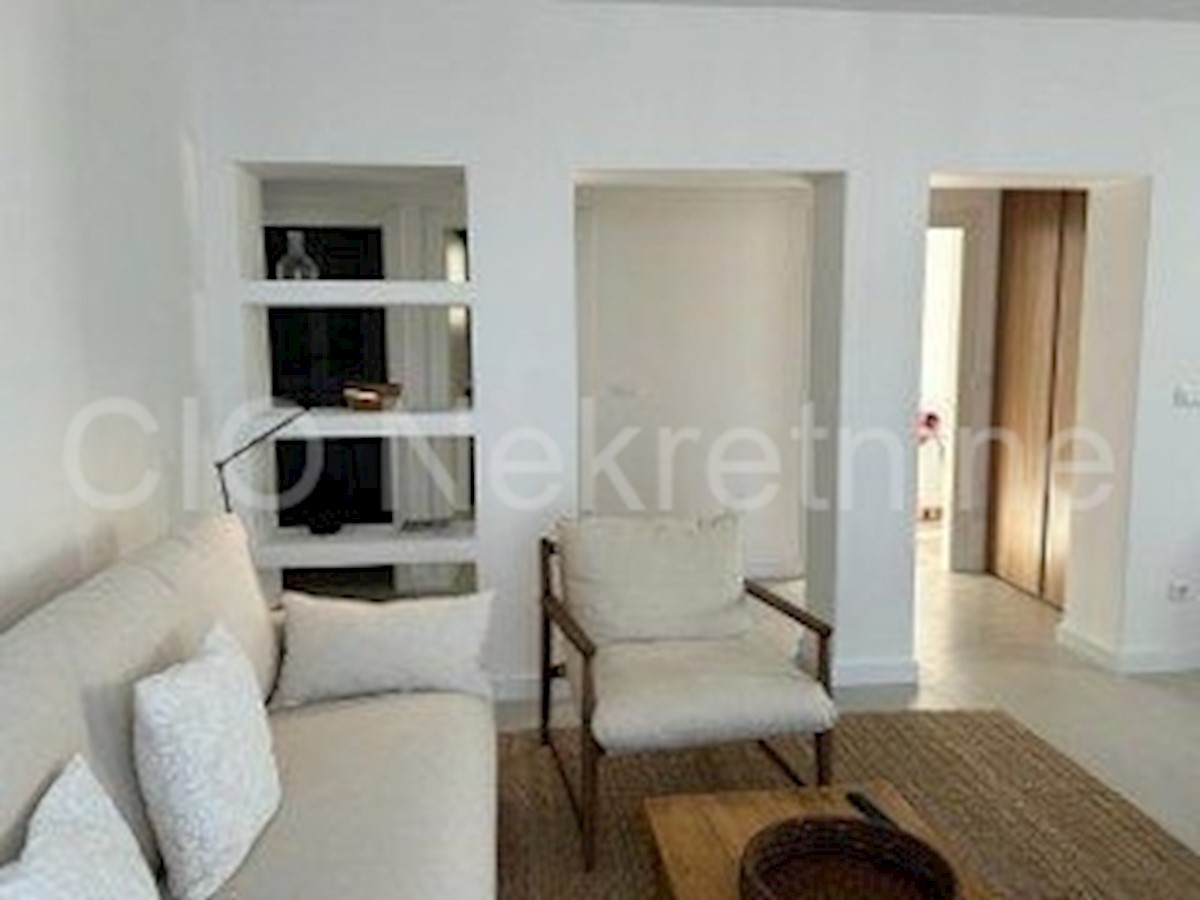 Flat For rent - SPLITSKO-DALMATINSKA SPLIT