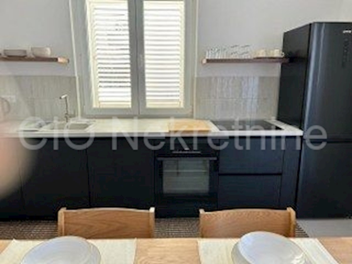 Appartement À louer - SPLITSKO-DALMATINSKA SPLIT