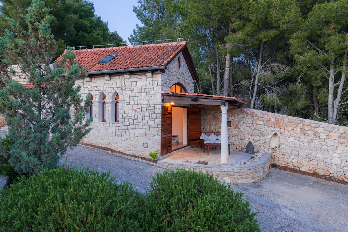 Casa In vendita - SPLITSKO-DALMATINSKA BRAČ