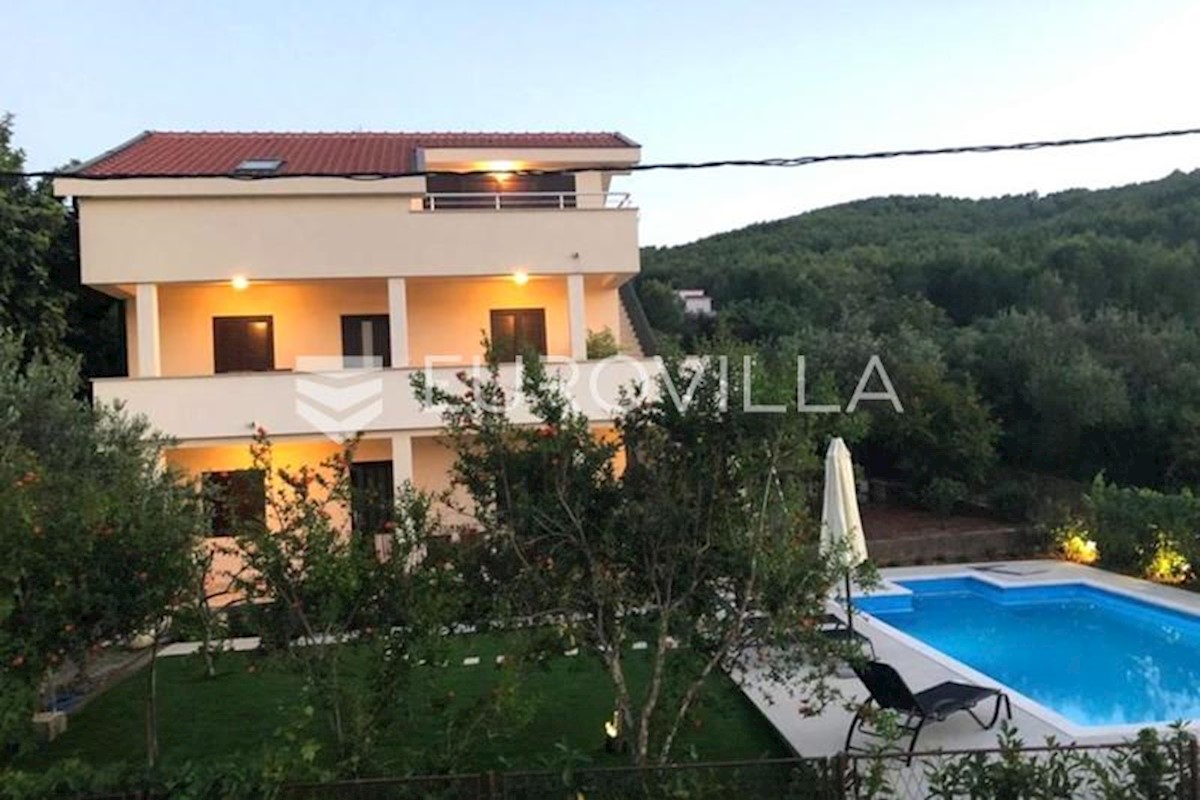 Casa In vendita - SPLITSKO-DALMATINSKA TROGIR