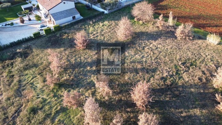 Parcela na predaj 1276 m² – Poreč