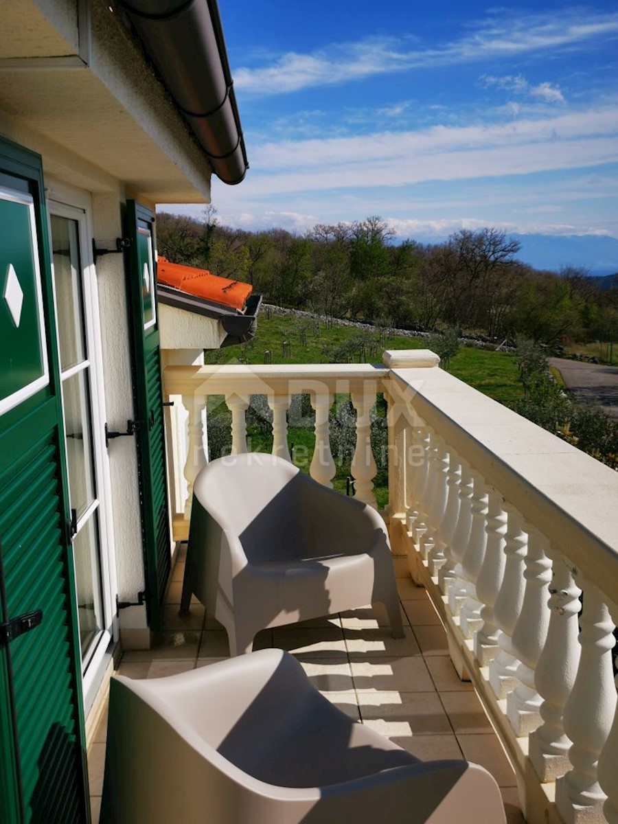 Hiša Na predaj - PRIMORSKO-GORANSKA VINODOLSKA OPĆINA