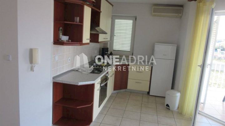 Apartma Naprodaj - Primorsko-goranska Malinska-dubašnica - foto 2/7