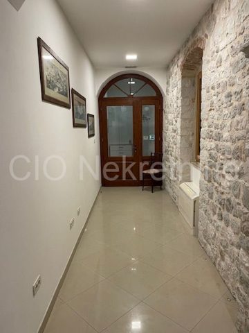 Flat For rent - Splitsko-dalmatinska Split - foto 3/14