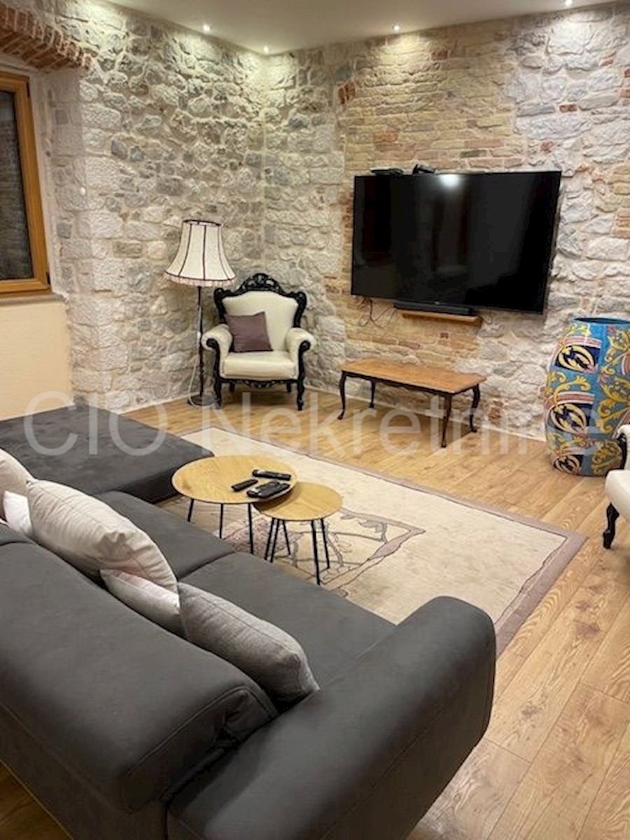 Appartement À louer - SPLITSKO-DALMATINSKA SPLIT